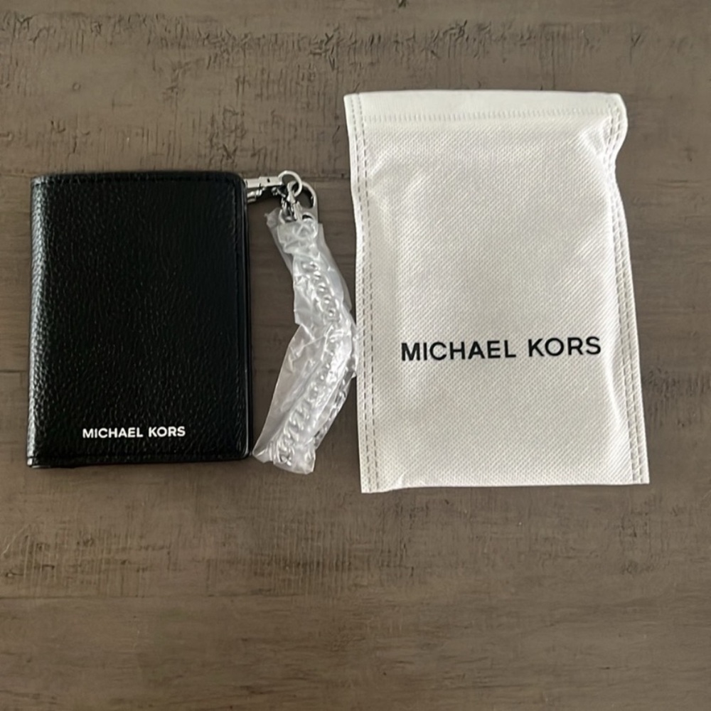 NWT: Michael Kors Men’s Wallet with Chain - Picture 3 of 5